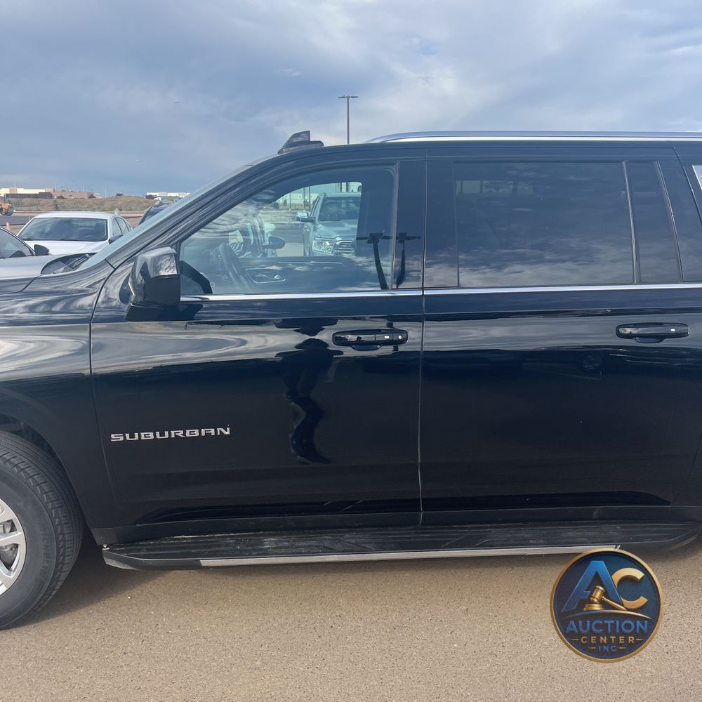 2024 Chevrolet Suburban LS