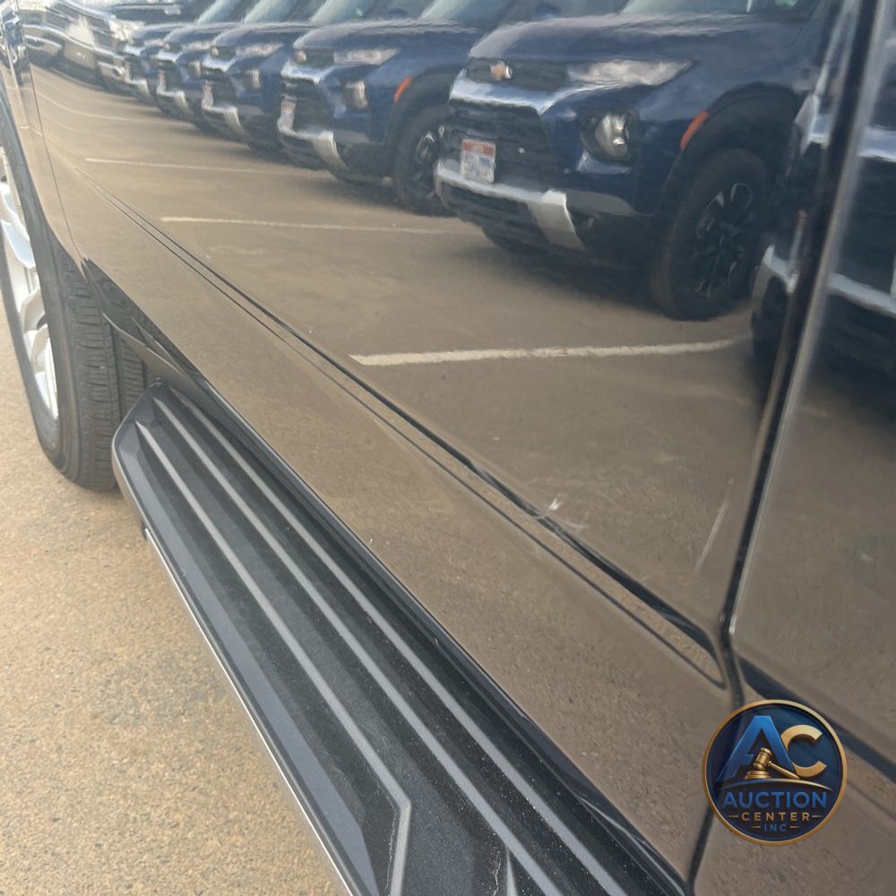 2024 Chevrolet Suburban LS