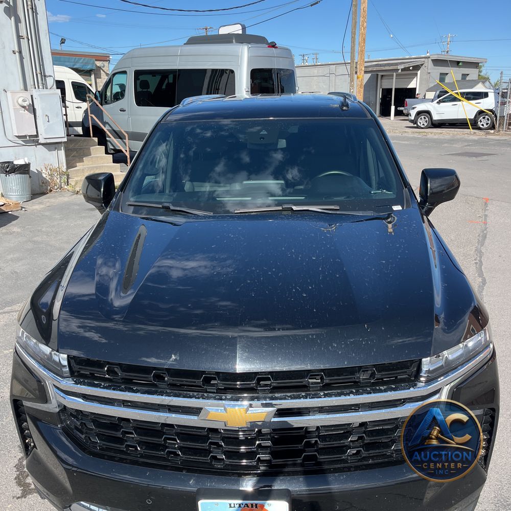 2024 Chevrolet Suburban LS