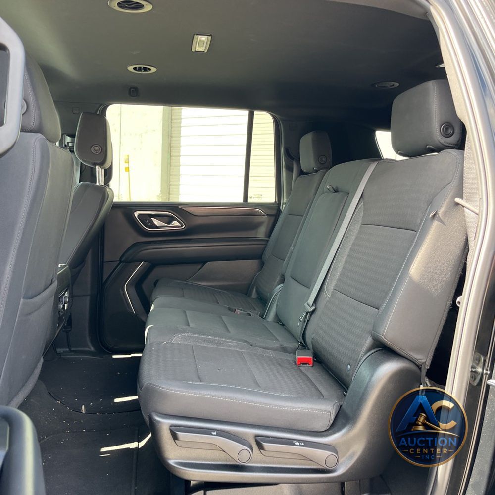 2024 Chevrolet Suburban LS