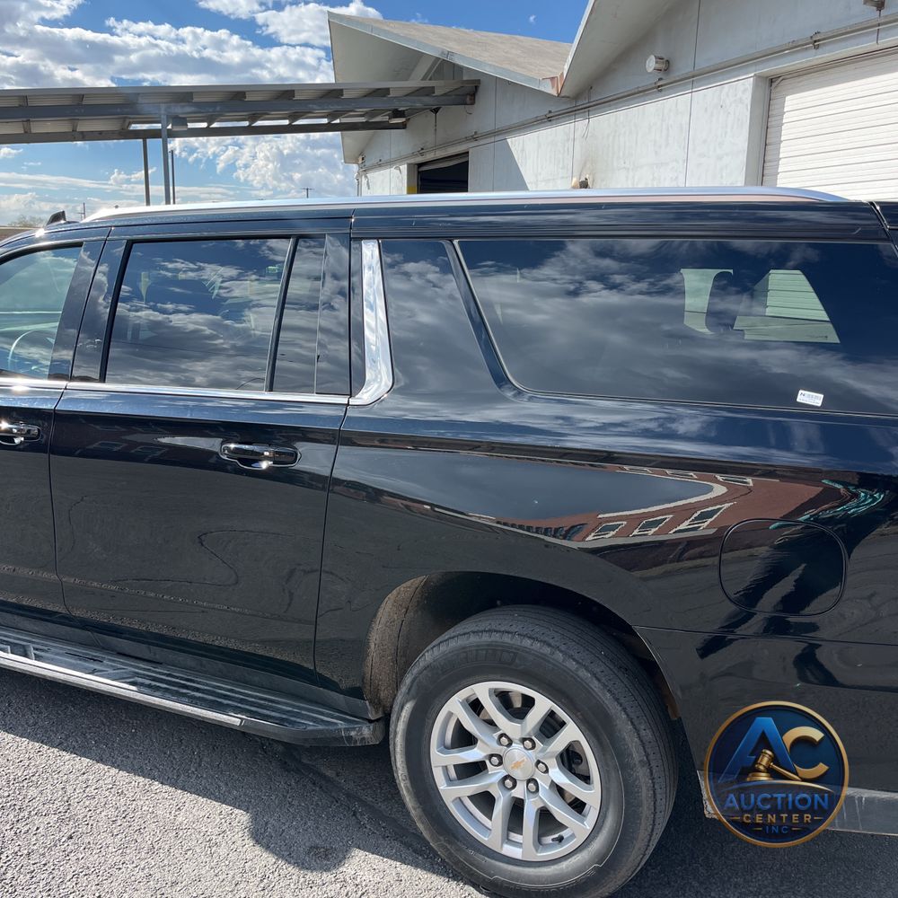 2024 Chevrolet Suburban LS