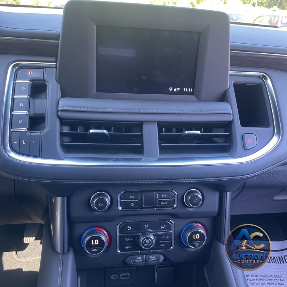 2023 Chevrolet Suburban LS