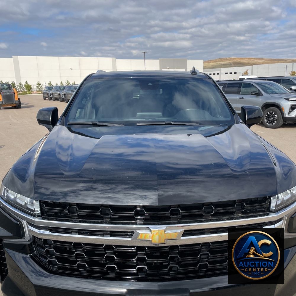 2024 Chevrolet Suburban LS