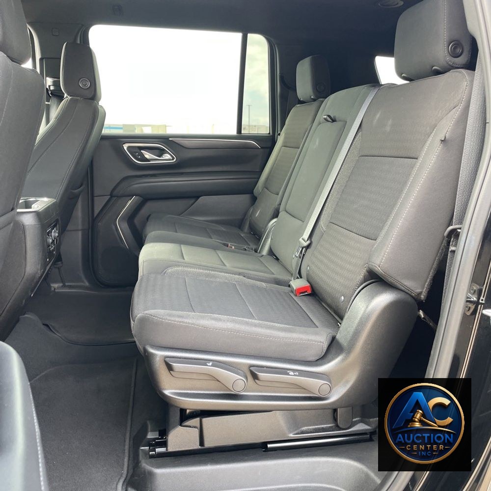 2024 Chevrolet Suburban LS