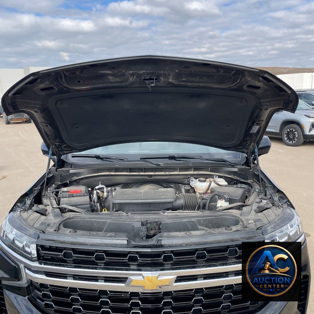 2024 Chevrolet Suburban LS