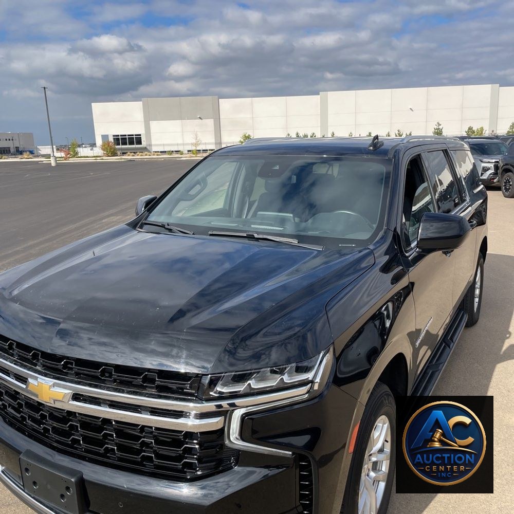 2024 Chevrolet Suburban LS