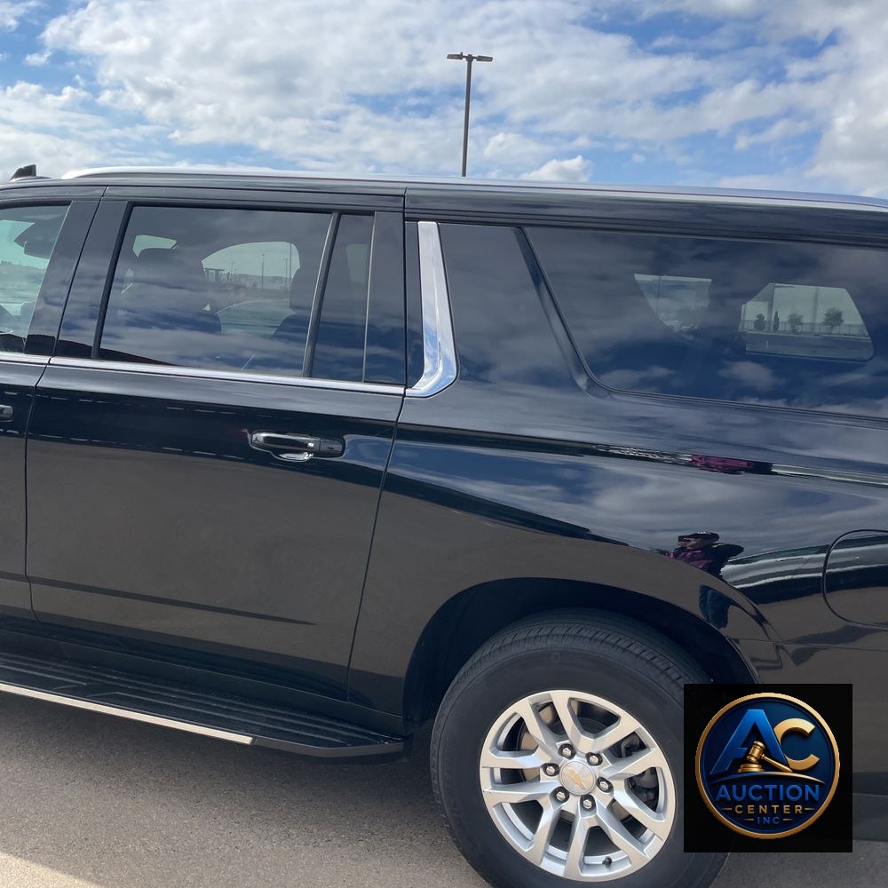 2024 Chevrolet Suburban LS