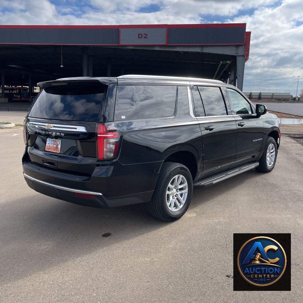 2024 Chevrolet Suburban LS
