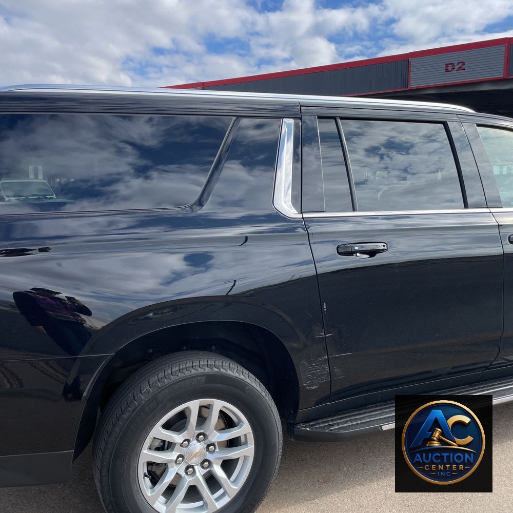 2024 Chevrolet Suburban LS