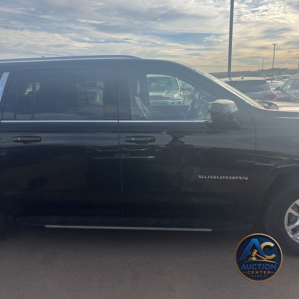 2024 Chevrolet Suburban LS