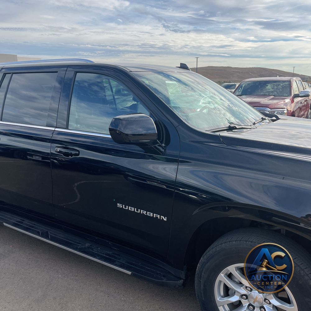 2024 Chevrolet Suburban LS