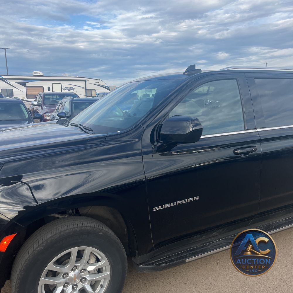 2024 Chevrolet Suburban LS