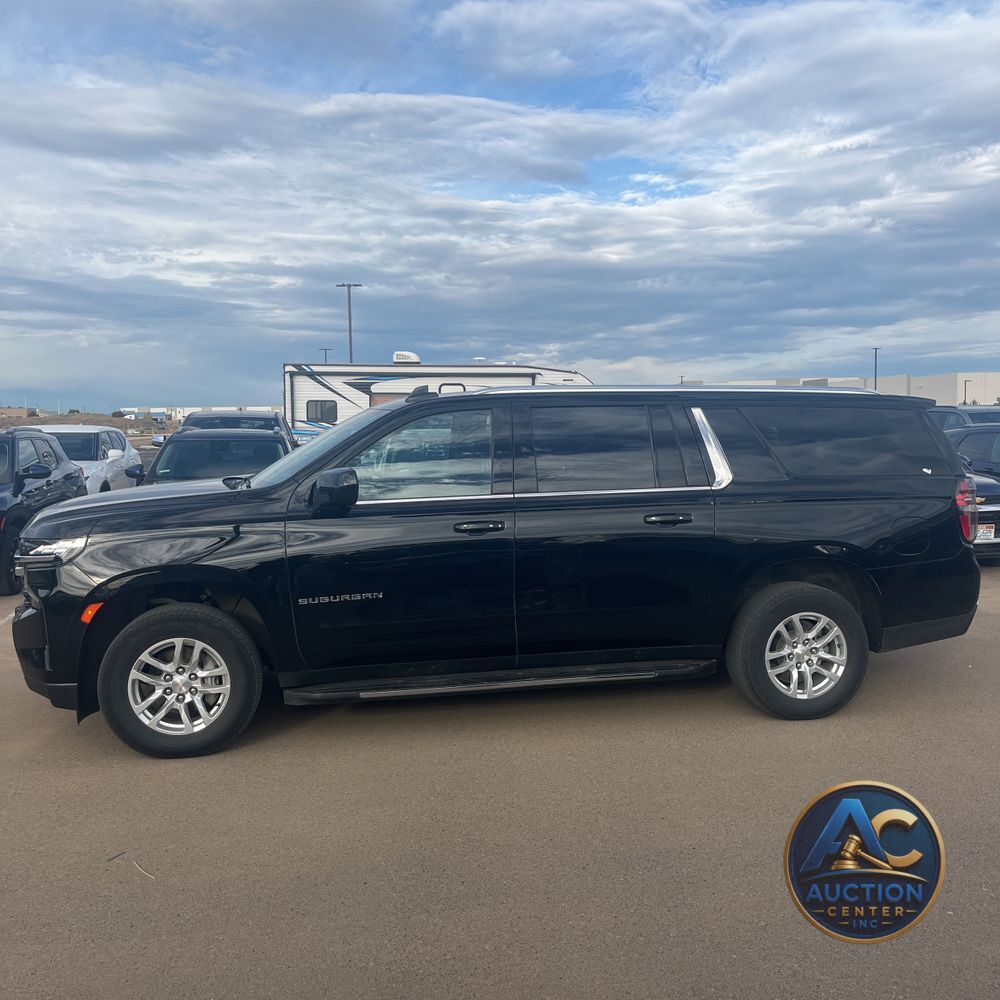 2024 Chevrolet Suburban LS