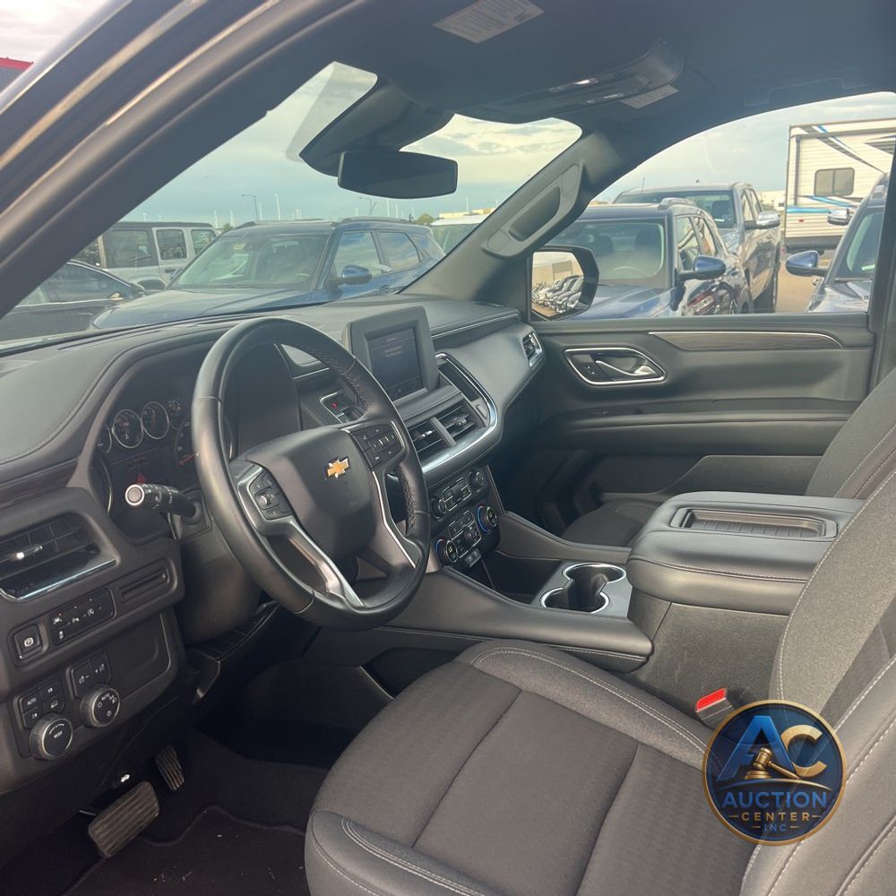 2024 Chevrolet Suburban LS