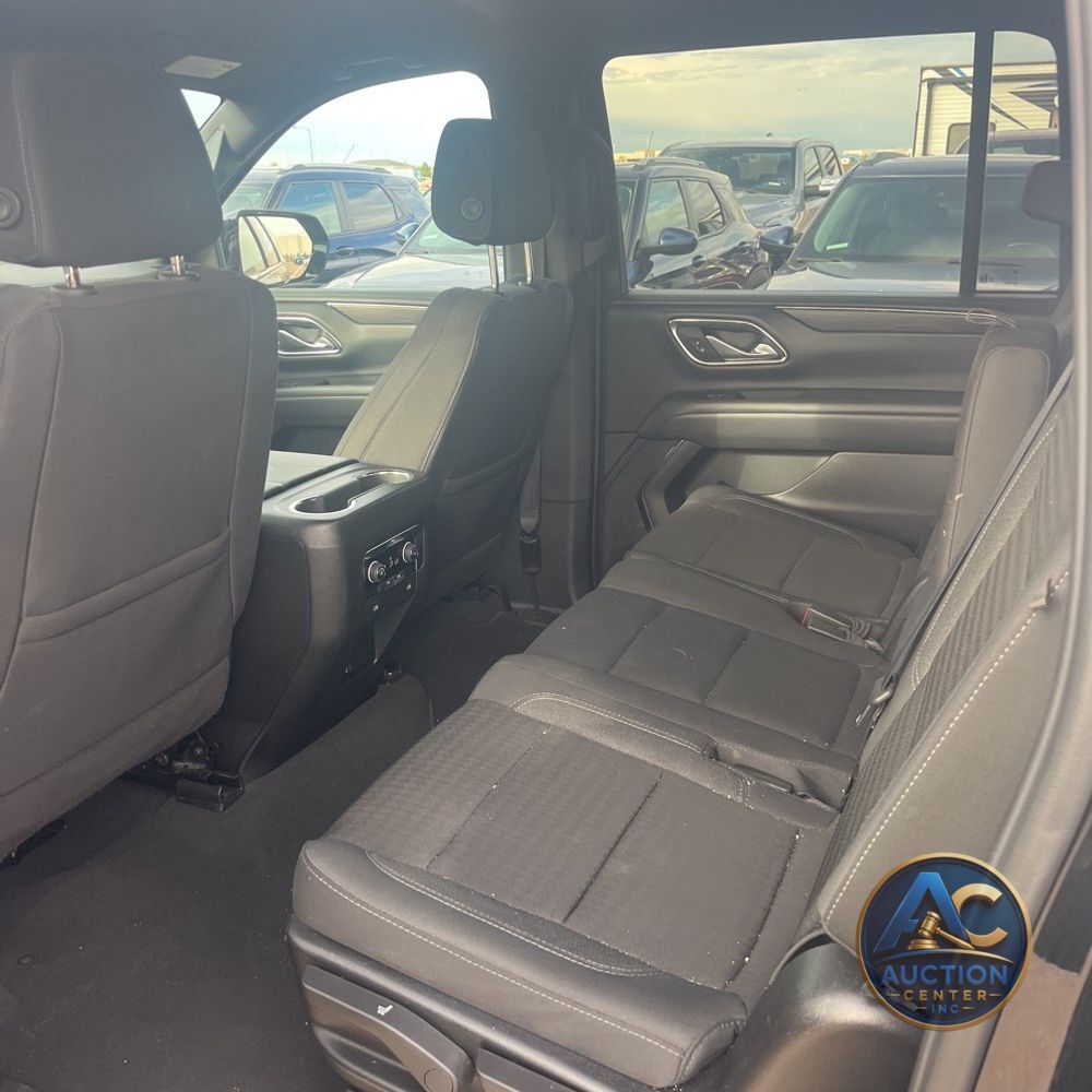 2024 Chevrolet Suburban LS