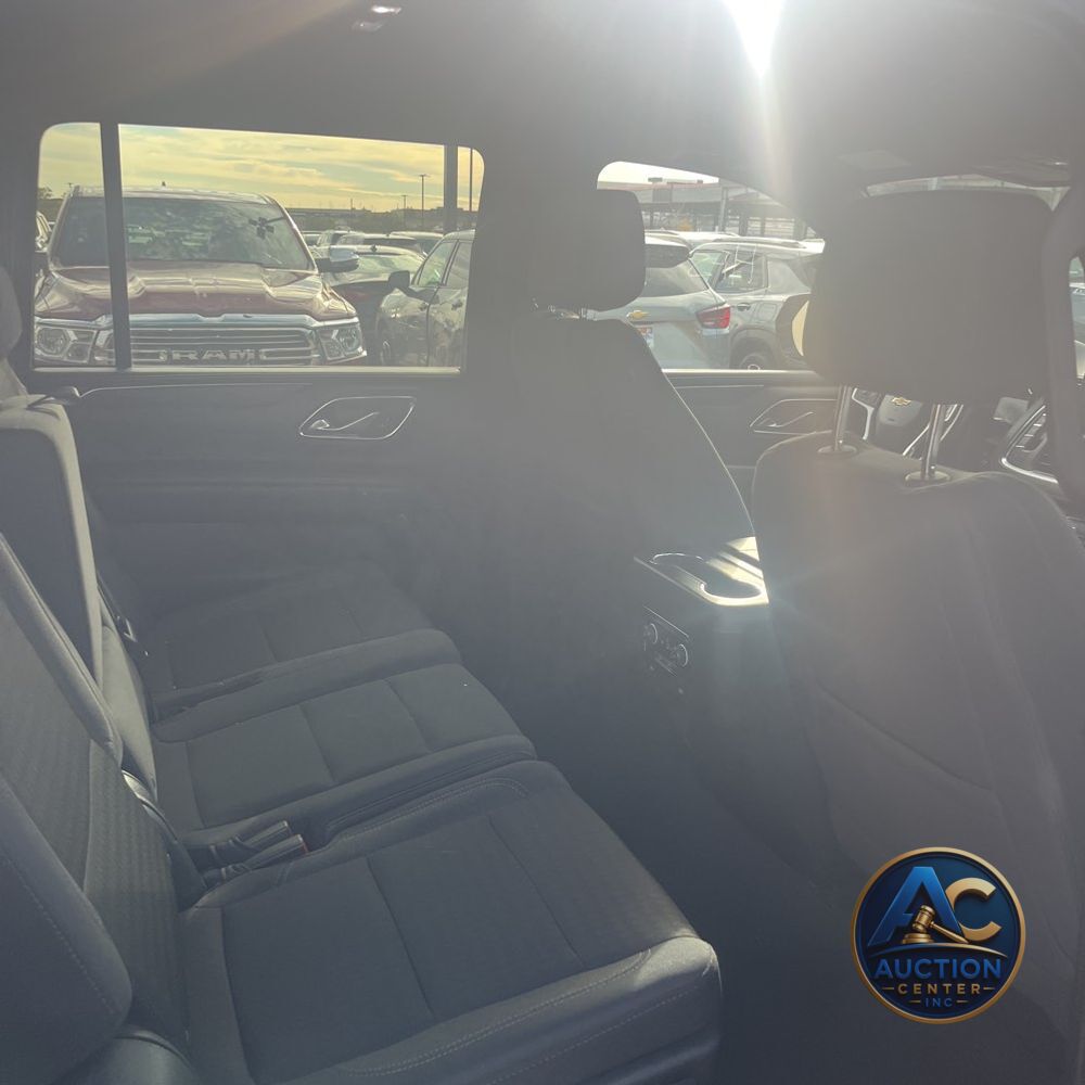 2024 Chevrolet Suburban LS