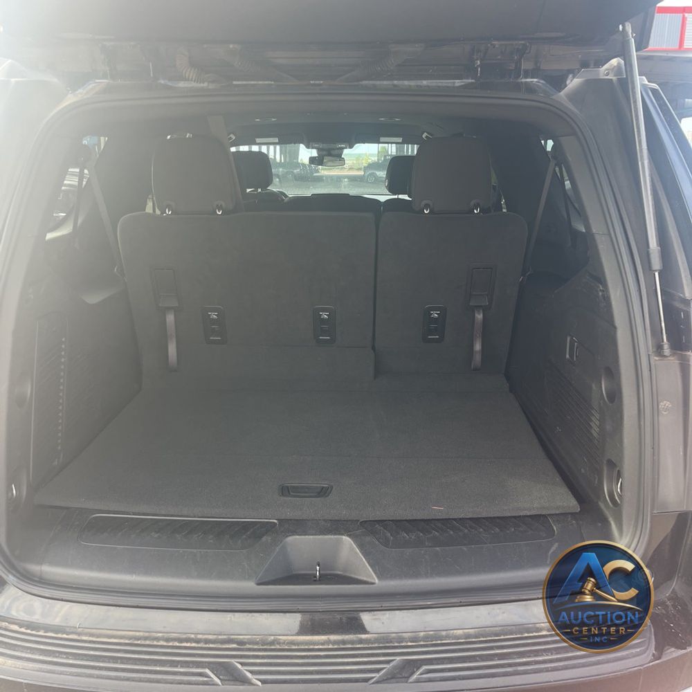 2024 Chevrolet Suburban LS