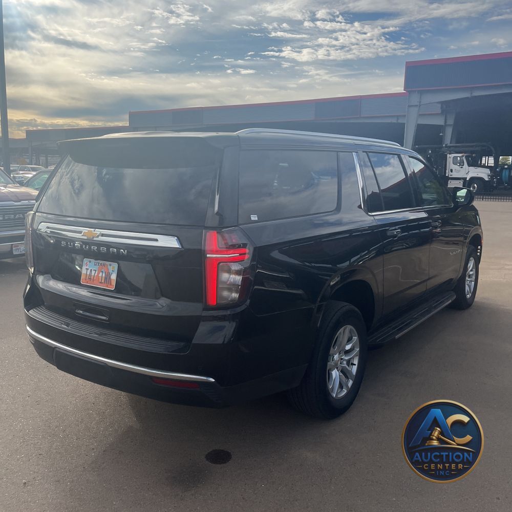 2024 Chevrolet Suburban LS