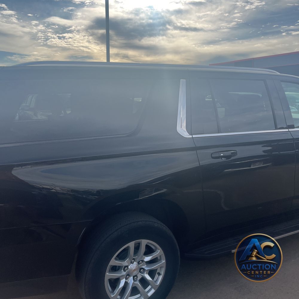 2024 Chevrolet Suburban LS