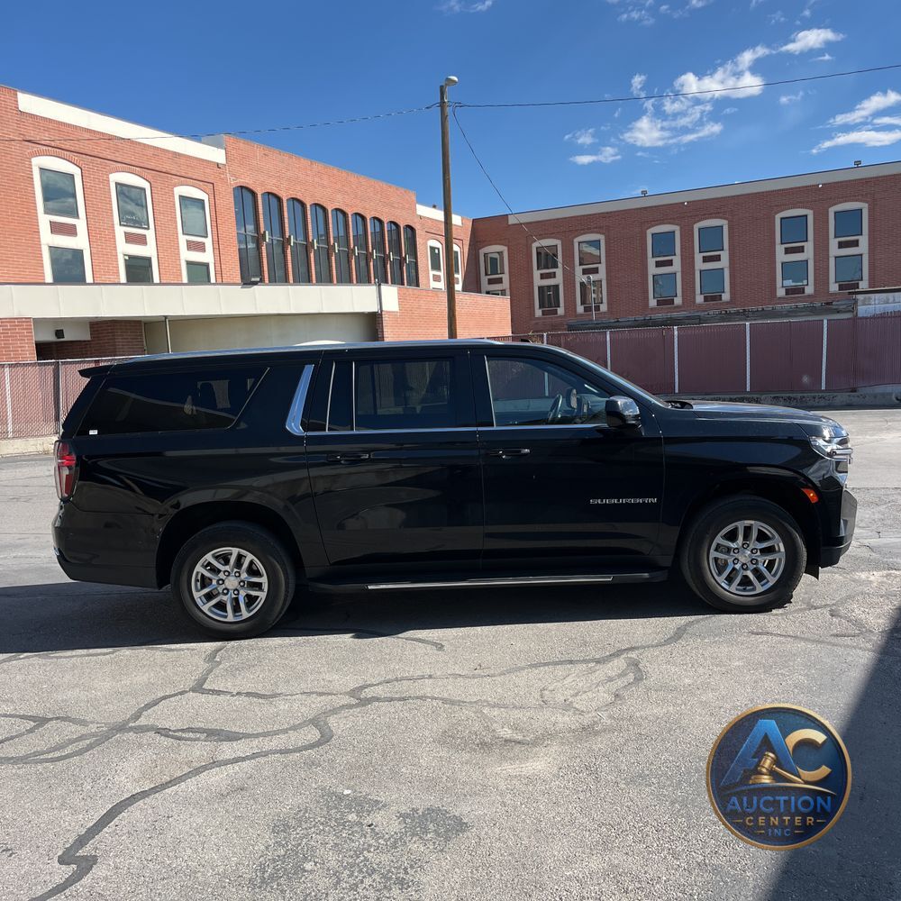 2024 Chevrolet Suburban LS