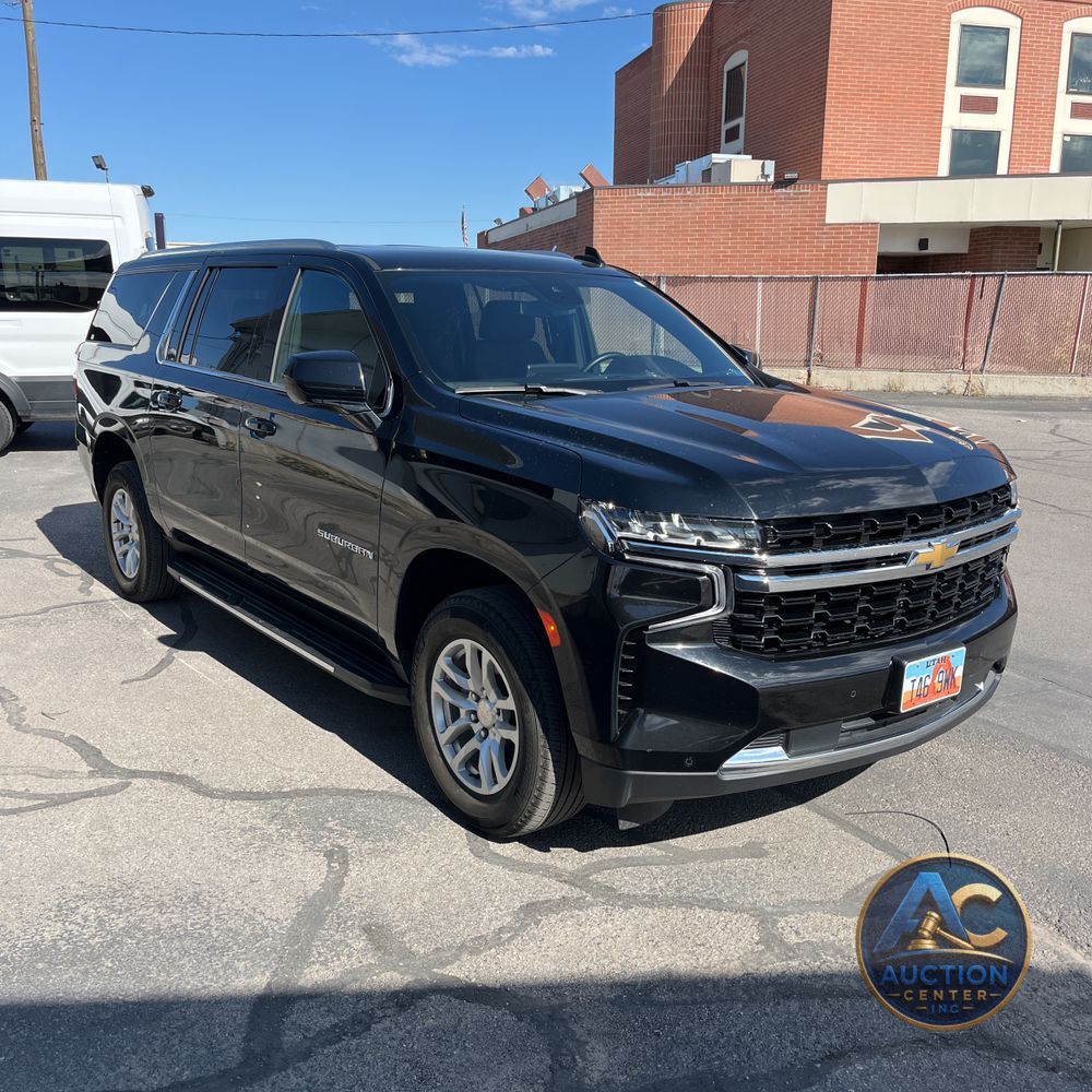 2024 Chevrolet Suburban LS