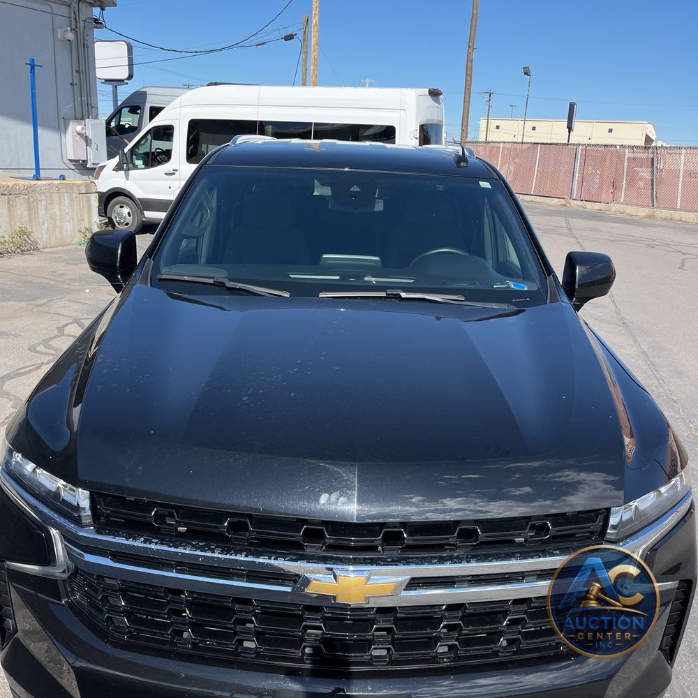 2024 Chevrolet Suburban LS