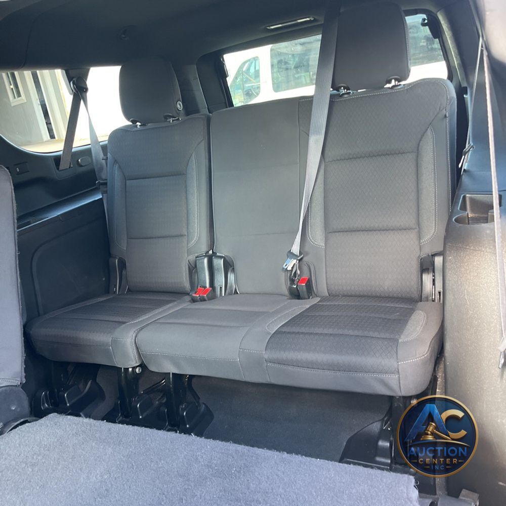 2024 Chevrolet Suburban LS