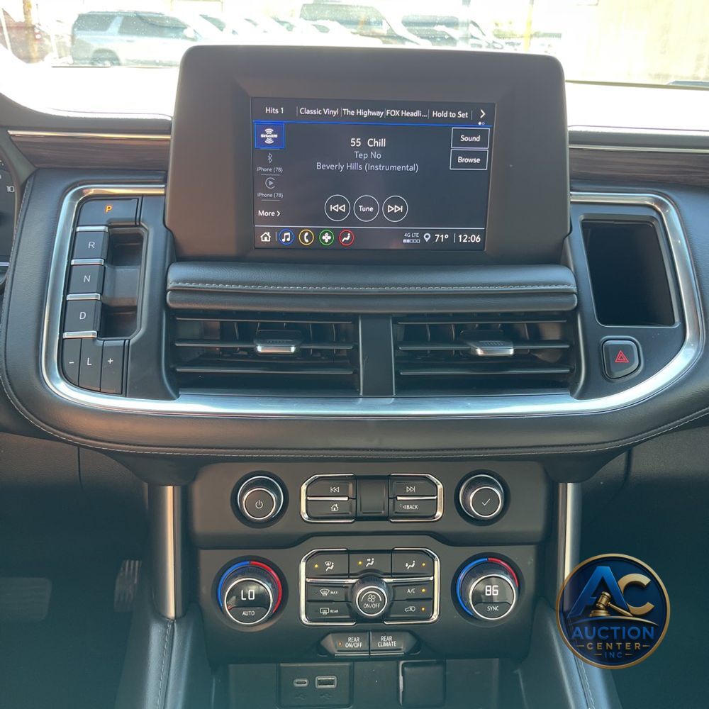 2024 Chevrolet Suburban LS