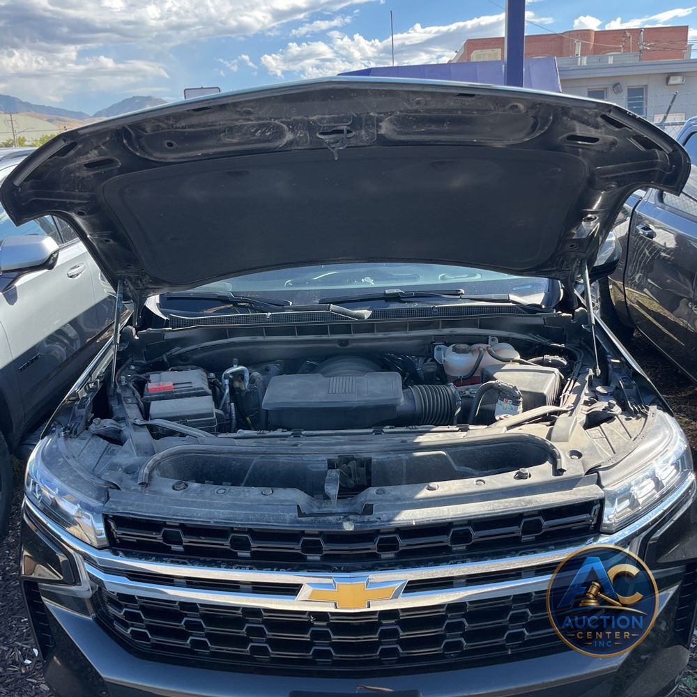 2024 Chevrolet Suburban LS