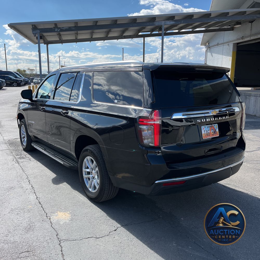 2024 Chevrolet Suburban LS