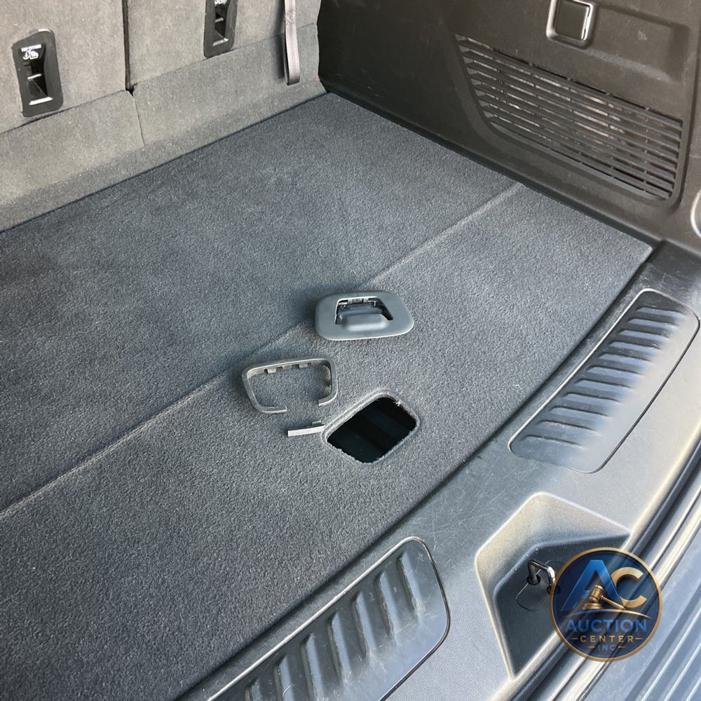 2024 Chevrolet Suburban LS