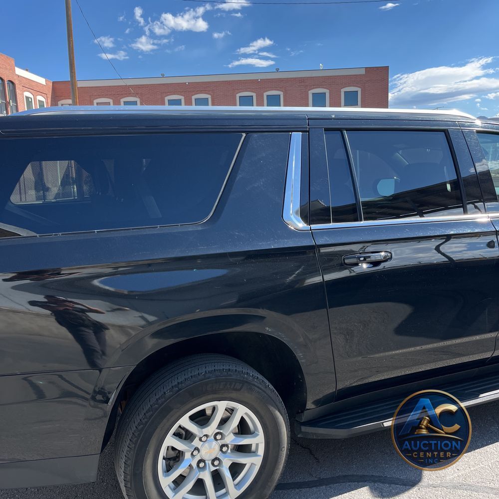 2024 Chevrolet Suburban LS