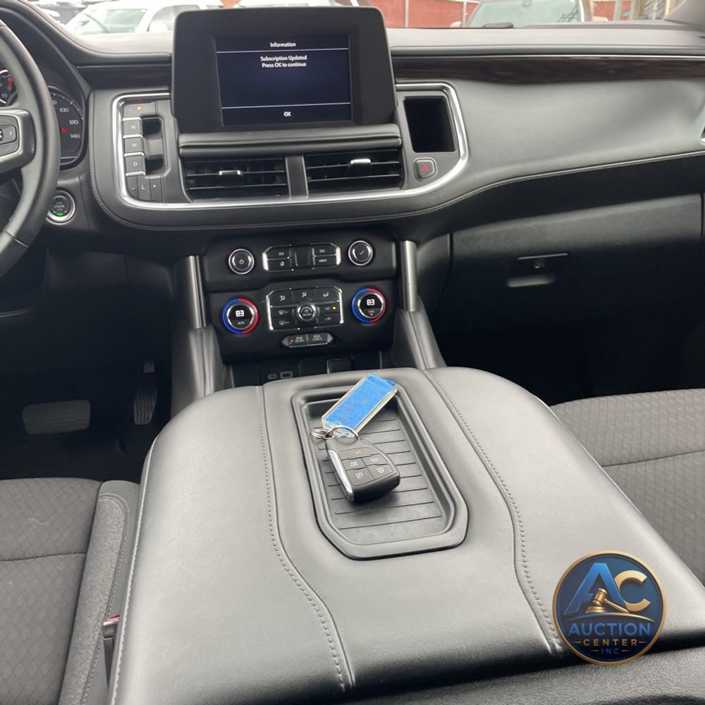 2024 Chevrolet Suburban LS