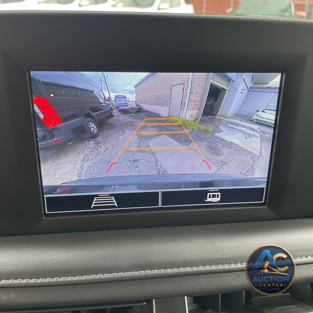 2024 Chevrolet Suburban LS