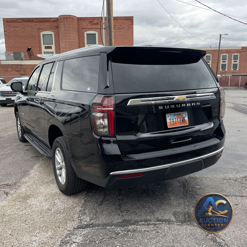 2024 Chevrolet Suburban LS