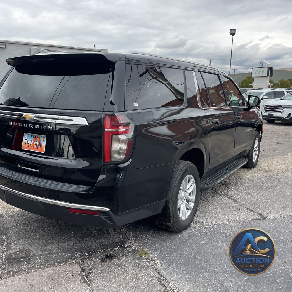 2024 Chevrolet Suburban LS