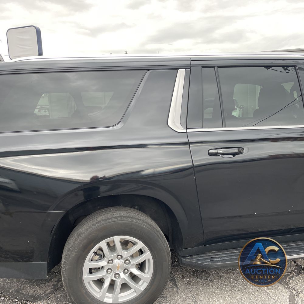 2024 Chevrolet Suburban LS
