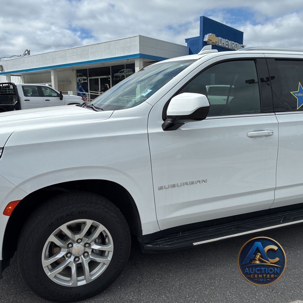 2023 Chevrolet Suburban LT