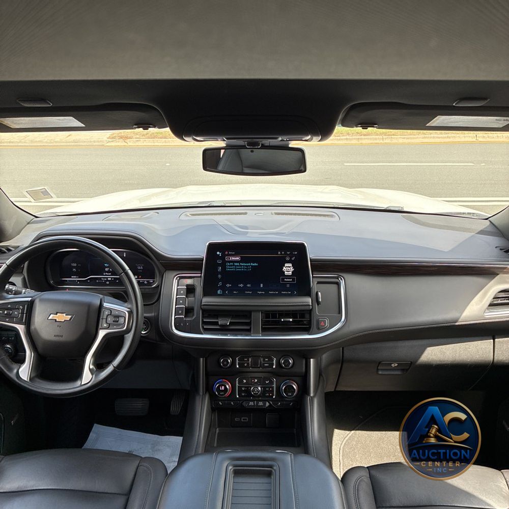 2023 Chevrolet Suburban LT