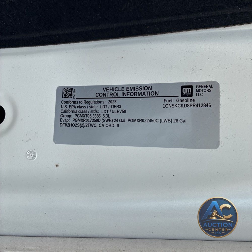 2023 Chevrolet Suburban LT