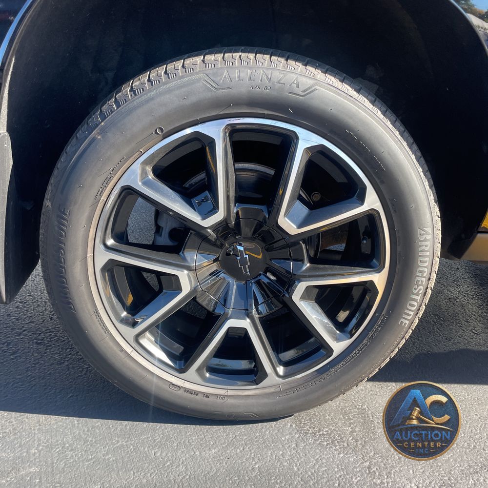 2022 Chevrolet Suburban RST