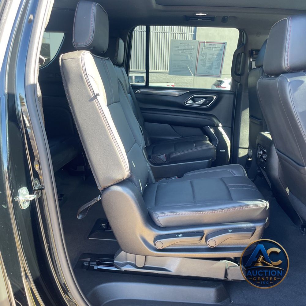 2022 Chevrolet Suburban RST