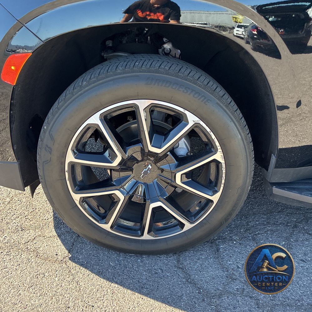 2024 Chevrolet Suburban RST
