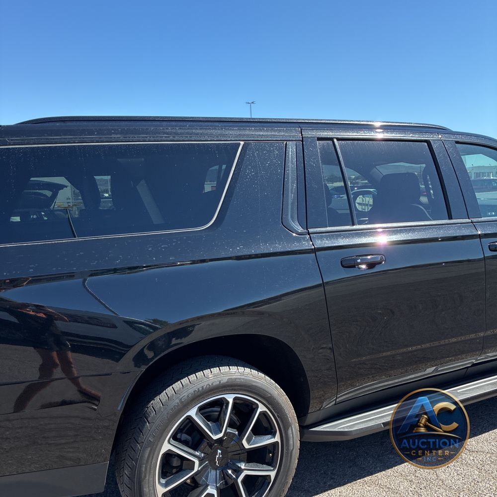 2024 Chevrolet Suburban RST