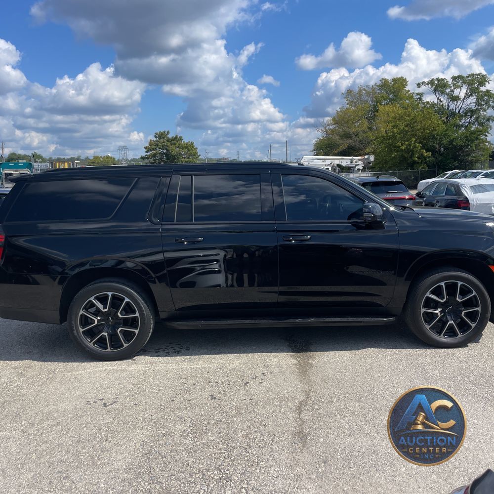 2021 Chevrolet Suburban RST