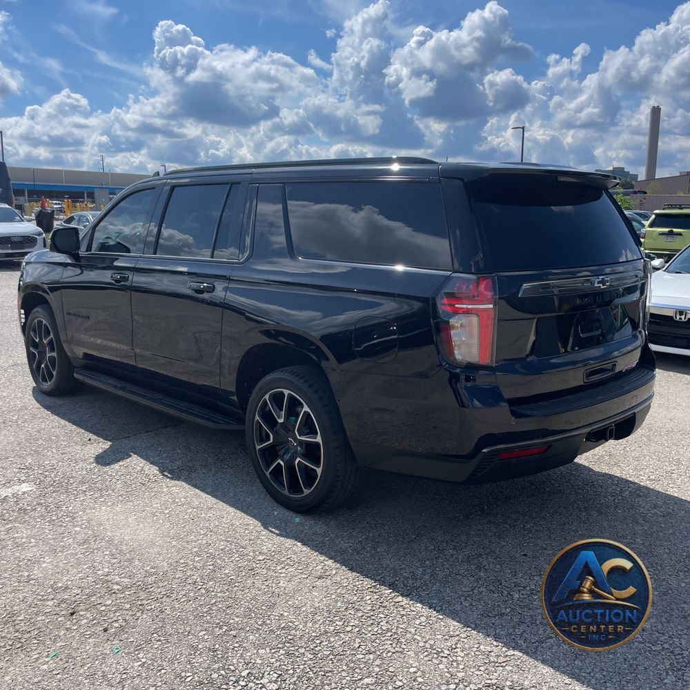 2021 Chevrolet Suburban RST