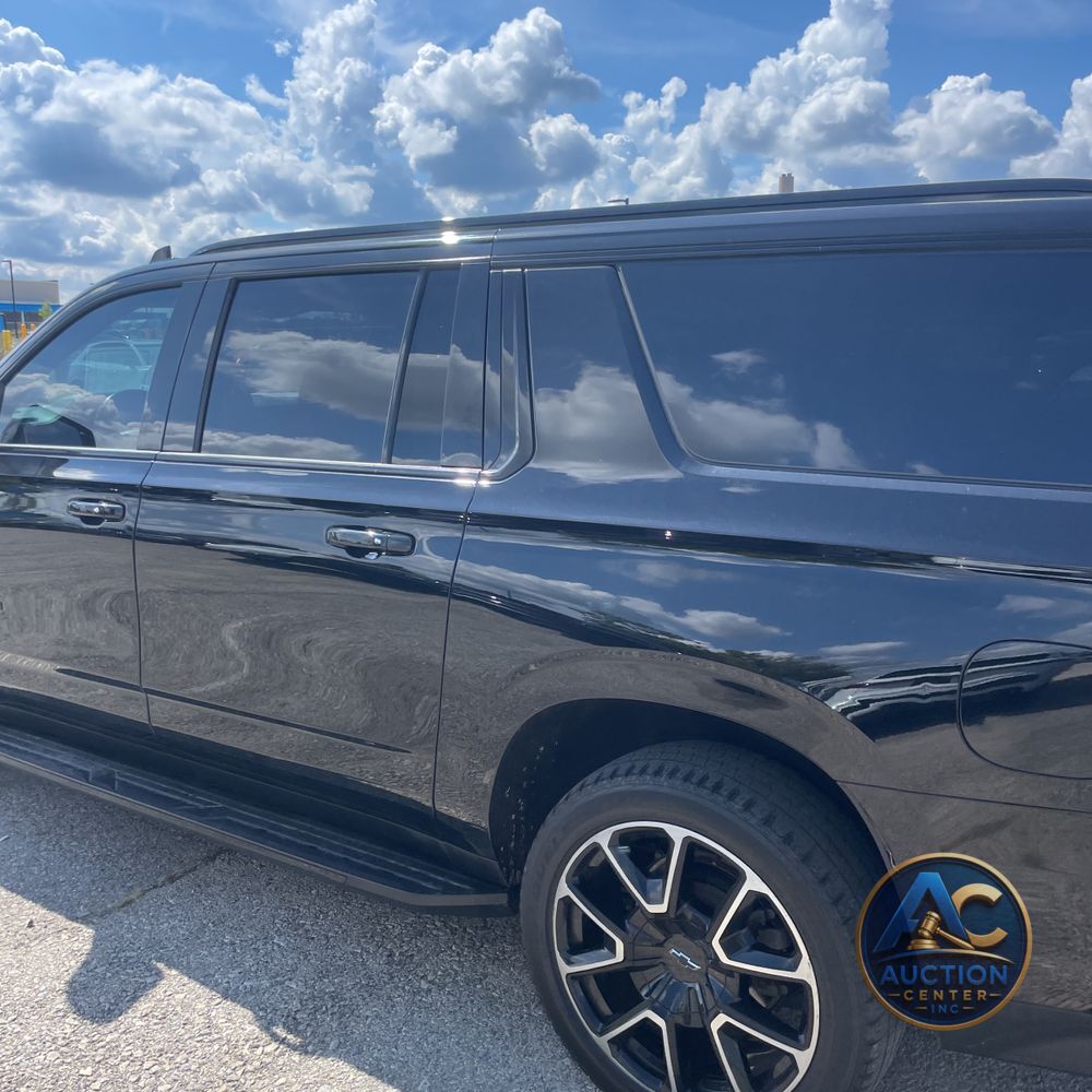 2021 Chevrolet Suburban RST