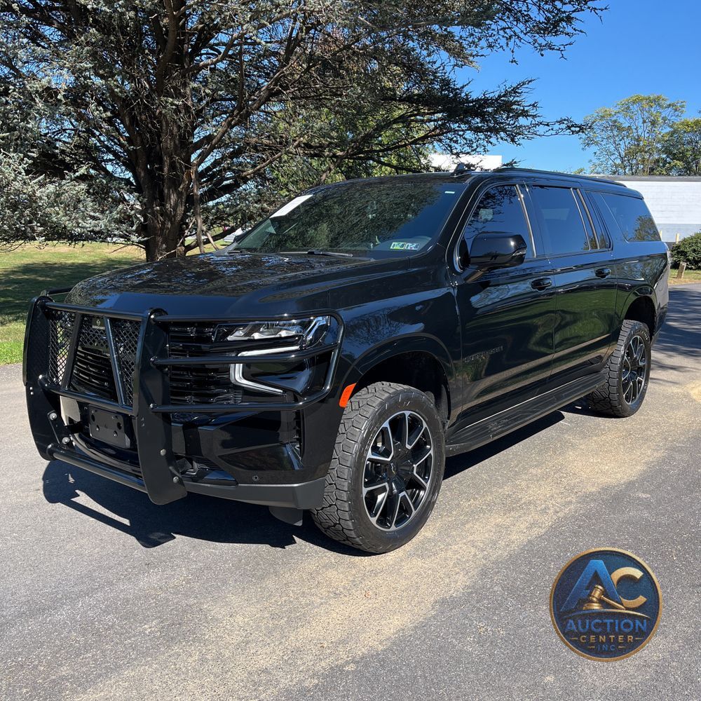 2023 Chevrolet Suburban RST