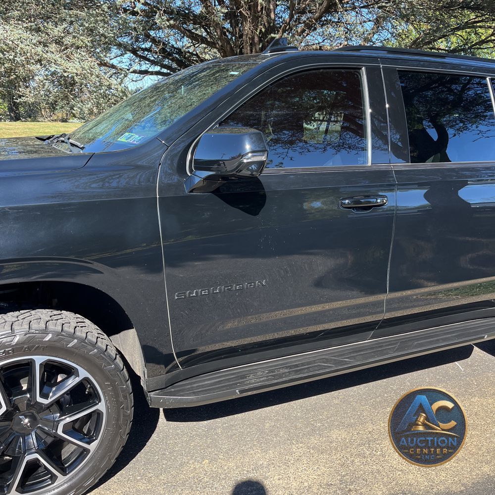 2023 Chevrolet Suburban RST