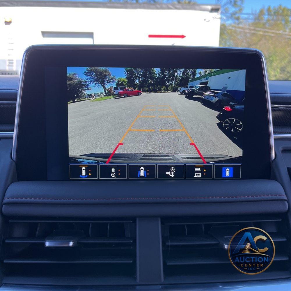 2023 Chevrolet Suburban RST
